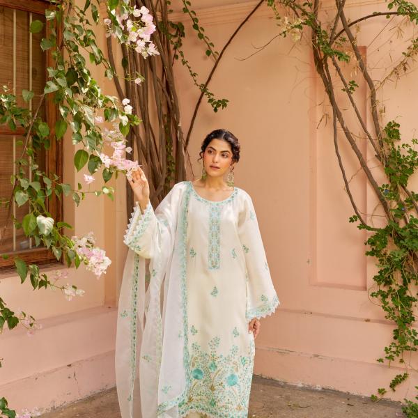 DT BRAND Akshara Ivory White Chanderi Embroidered Suit Set – Grace in Every Thread