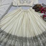 💫 Aarohi Luxe – Embroidered Wedding Lehenga Choli Set (MD3037)