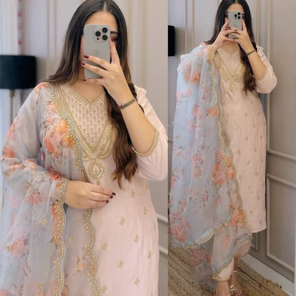 Pakistani FLOWERS BLOOM suits set🌸