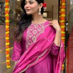 Pink Violet – Anarkali Flared Kurti Pant Dupatta Set (Muslin with Golden Zari Work)