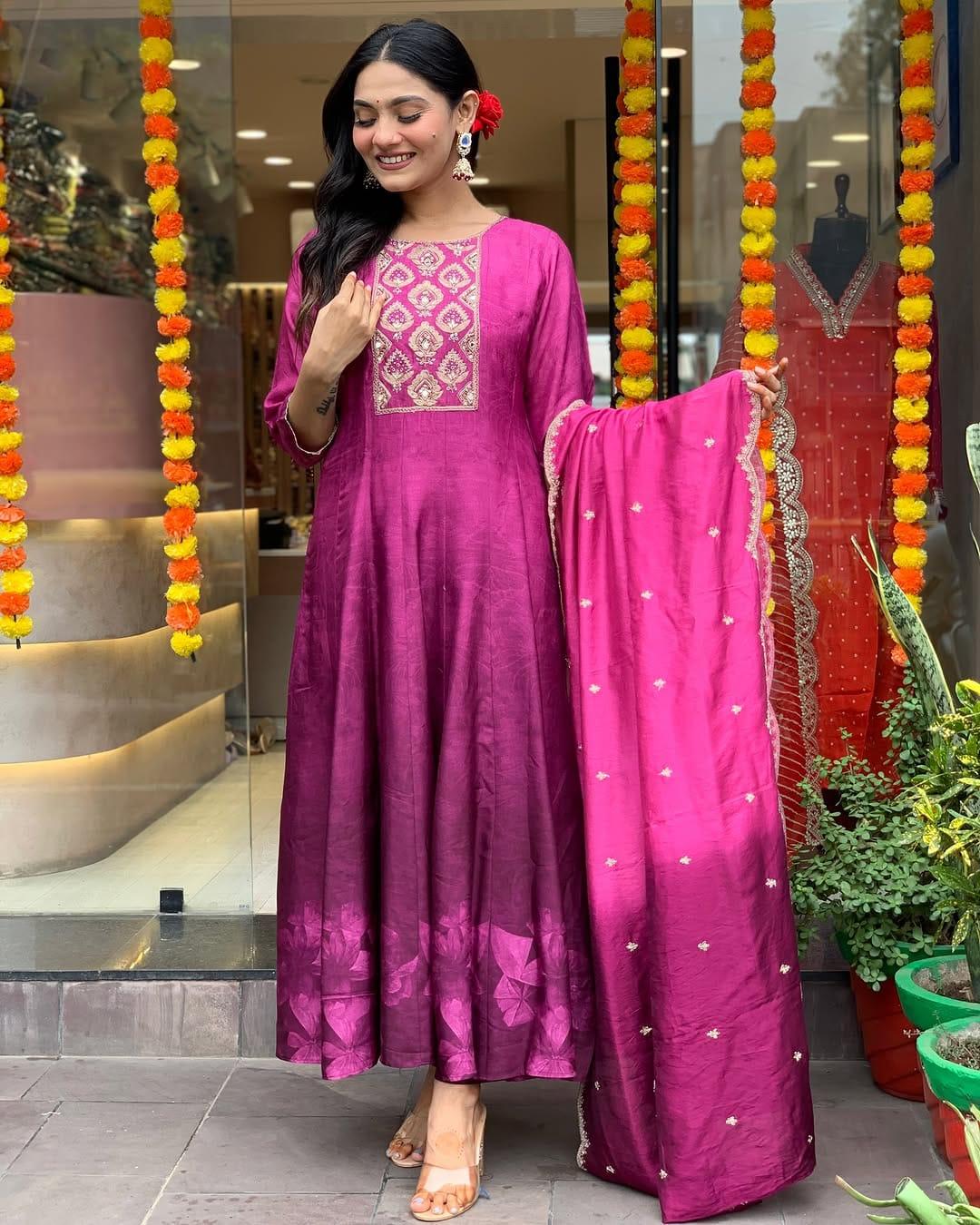 Pink Violet – Anarkali Flared Kurti Pant Dupatta Set (Muslin with Golden Zari Work)