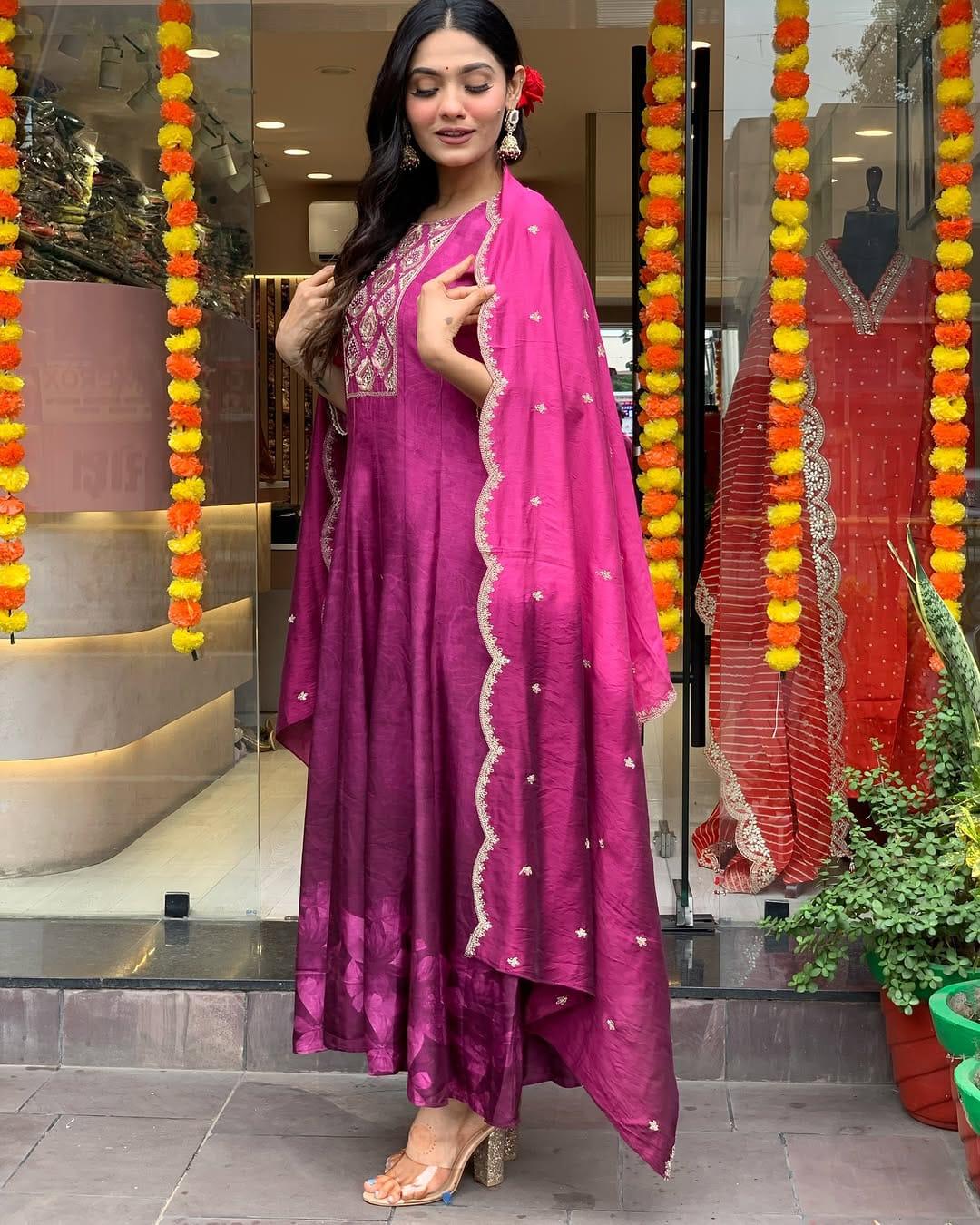 Pink Violet – Anarkali Flared Kurti Pant Dupatta Set (Muslin with Golden Zari Work)