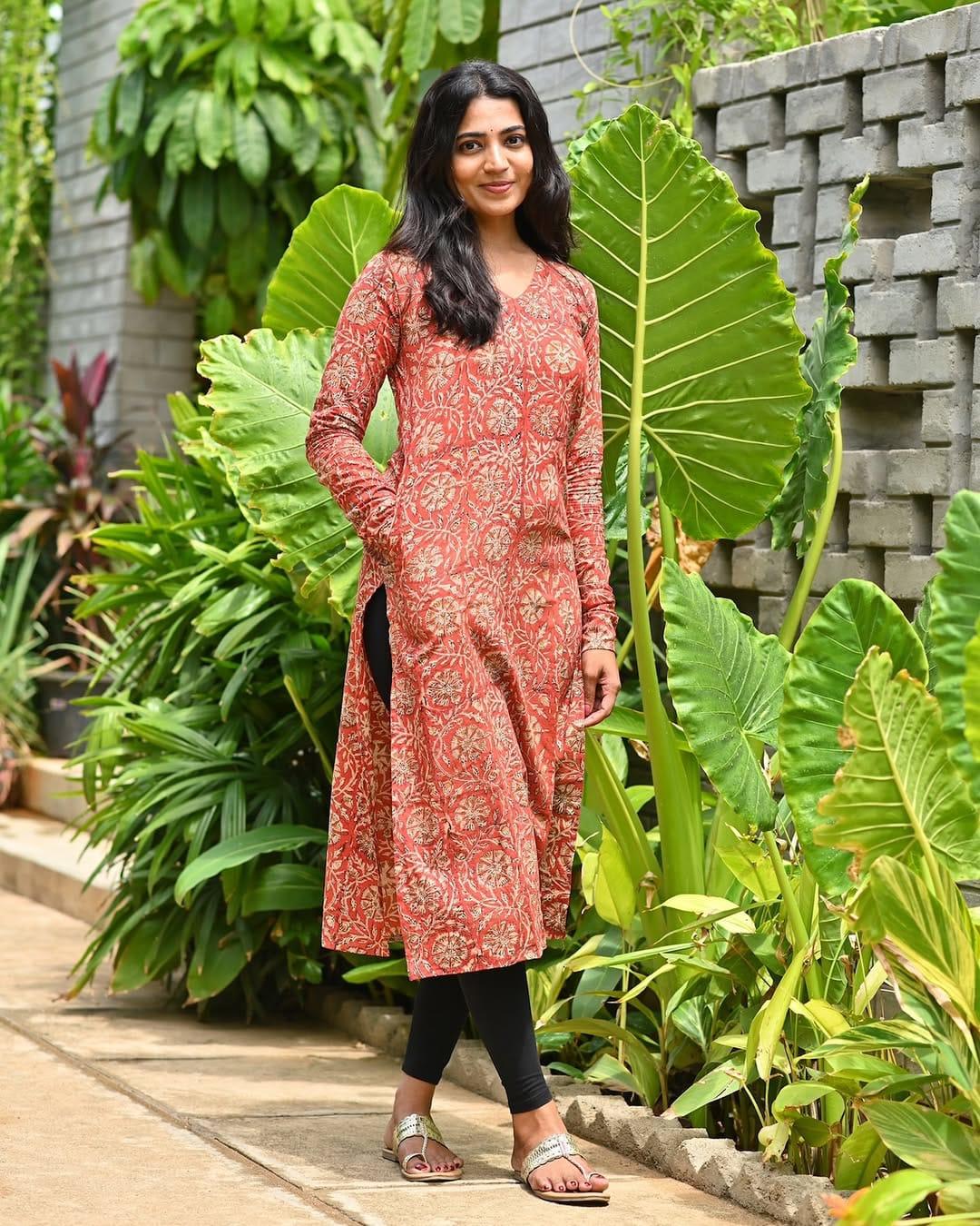 "Blossom Breeze" – Summer Special Cotton Kurti
