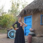💖 "Bandhuri Kutchi Flair Gown" – Premium Bandhani Print Gown