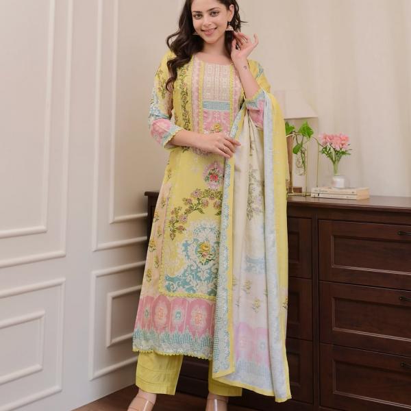 🌸 "Bloomé Luxe Pakistani Suit Set" – 4-Piece Hand-Embroidered Ensemble