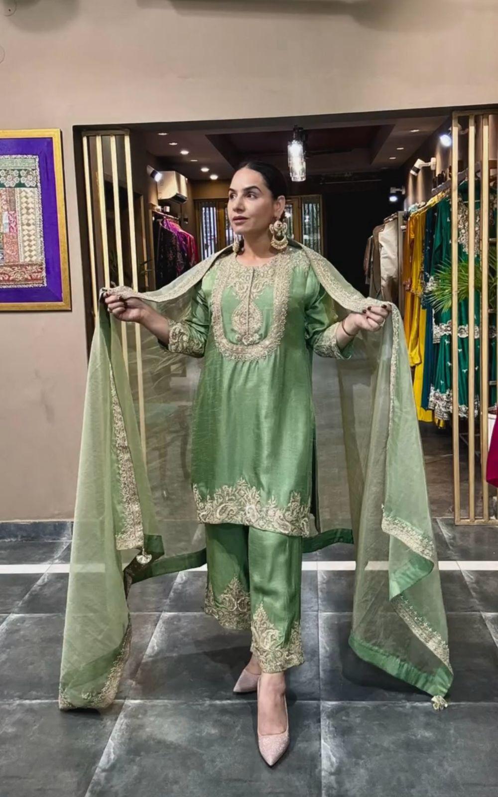 "Saanvi" Pure Chinnon Silk Embroidered Suit Set