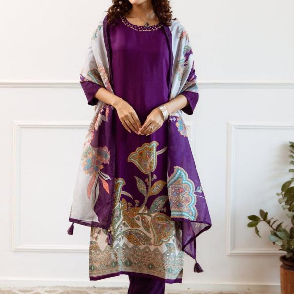 New Arrivals: Elegant Floral Suit Set 🧿