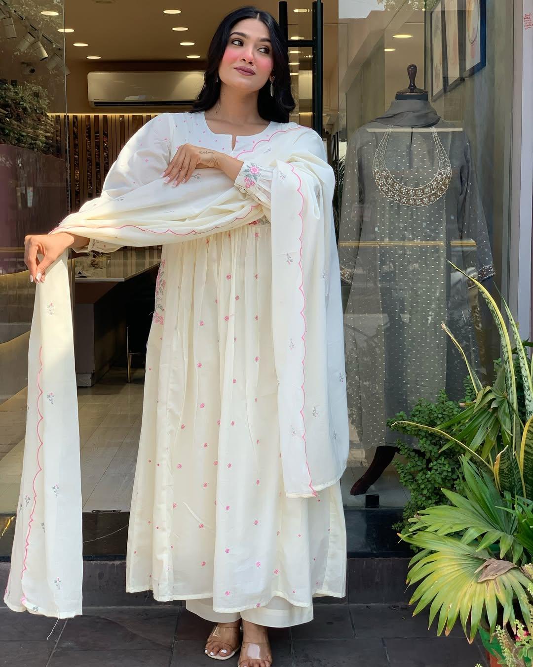 Pure Mul Mul Cotton Suit Set with Embroidered Dupatta & Gift Bracelet