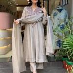 Premium Muslin Cotton 3-Piece Vani Embroidered Kurta Pant Dupatta Set