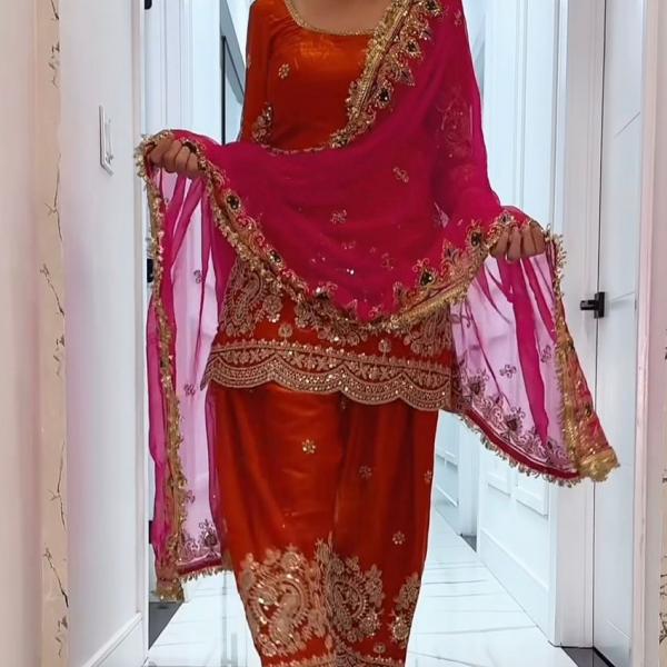 Zarmina Fandy Crush Silk Embroidered Kurti with Farshi Salwar & Dupatta (MF)