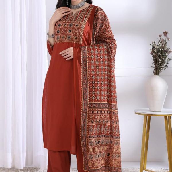 Rayon Slub Printed Kurti Pant Dupatta Set (AN)